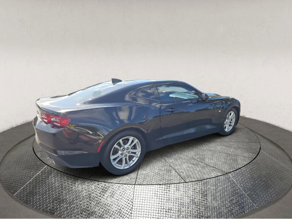 Used 2022 Chevrolet Camaro LS RWD image 3