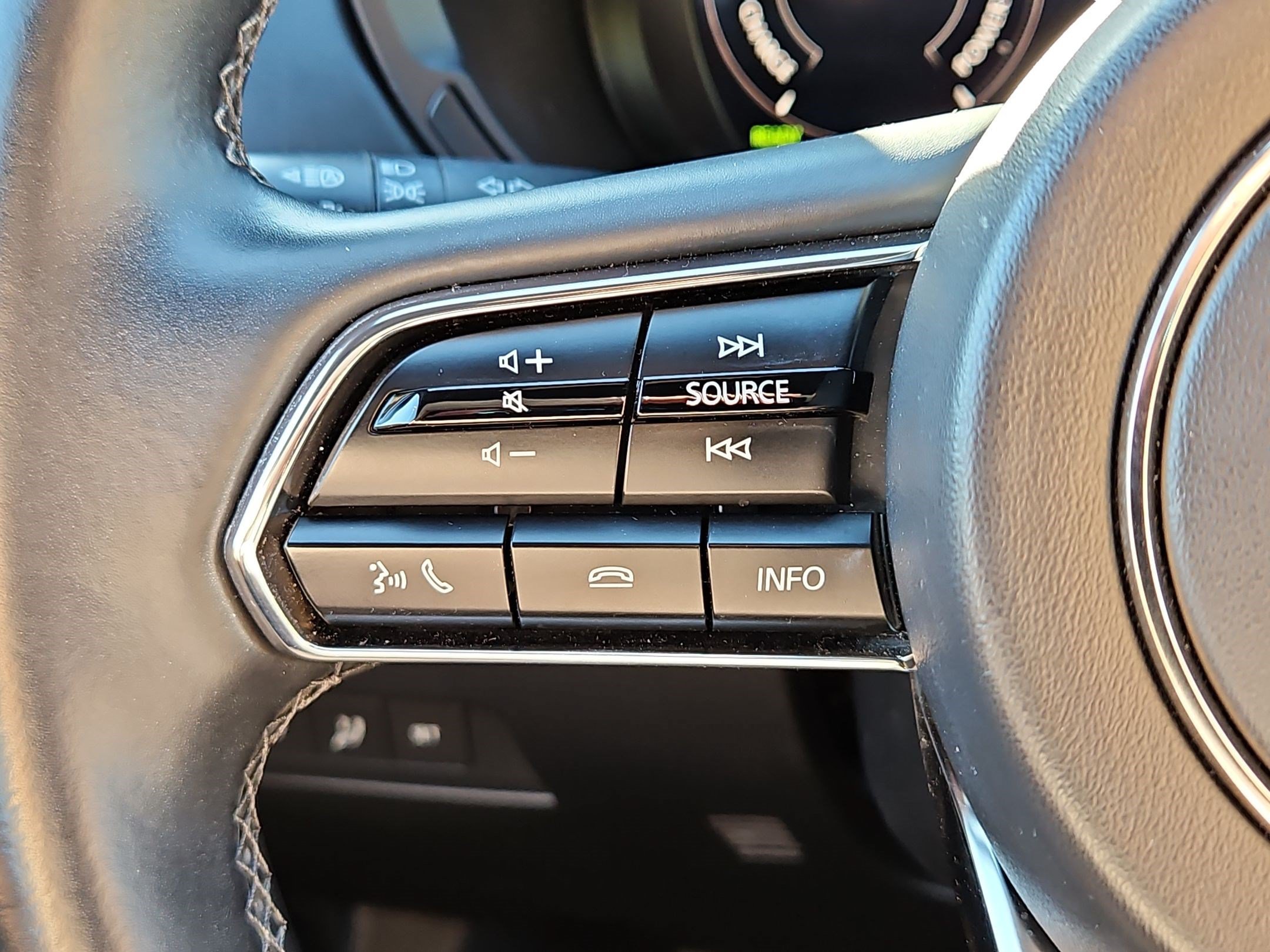 Used 2025 MAZDA CX-90 Plug-In Hybrid w/ Premium Plus AWD/4WD image 17