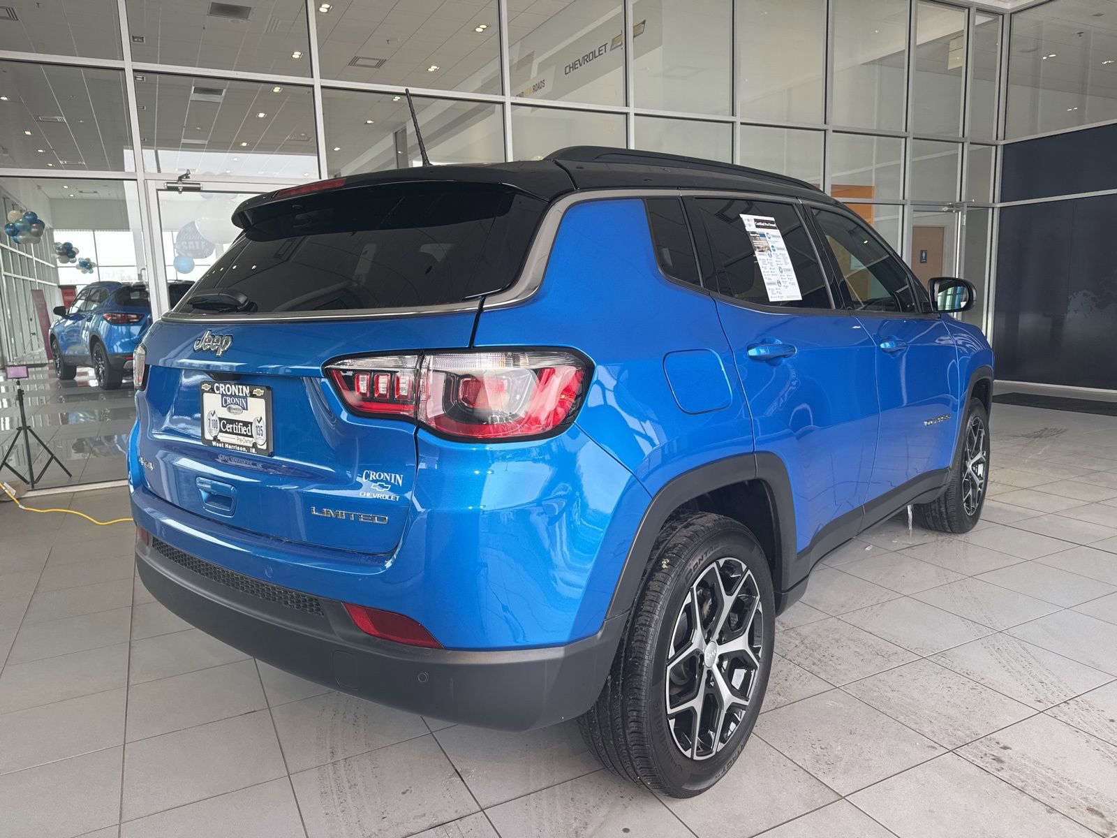 Used 2024 Jeep Compass Limited image 4