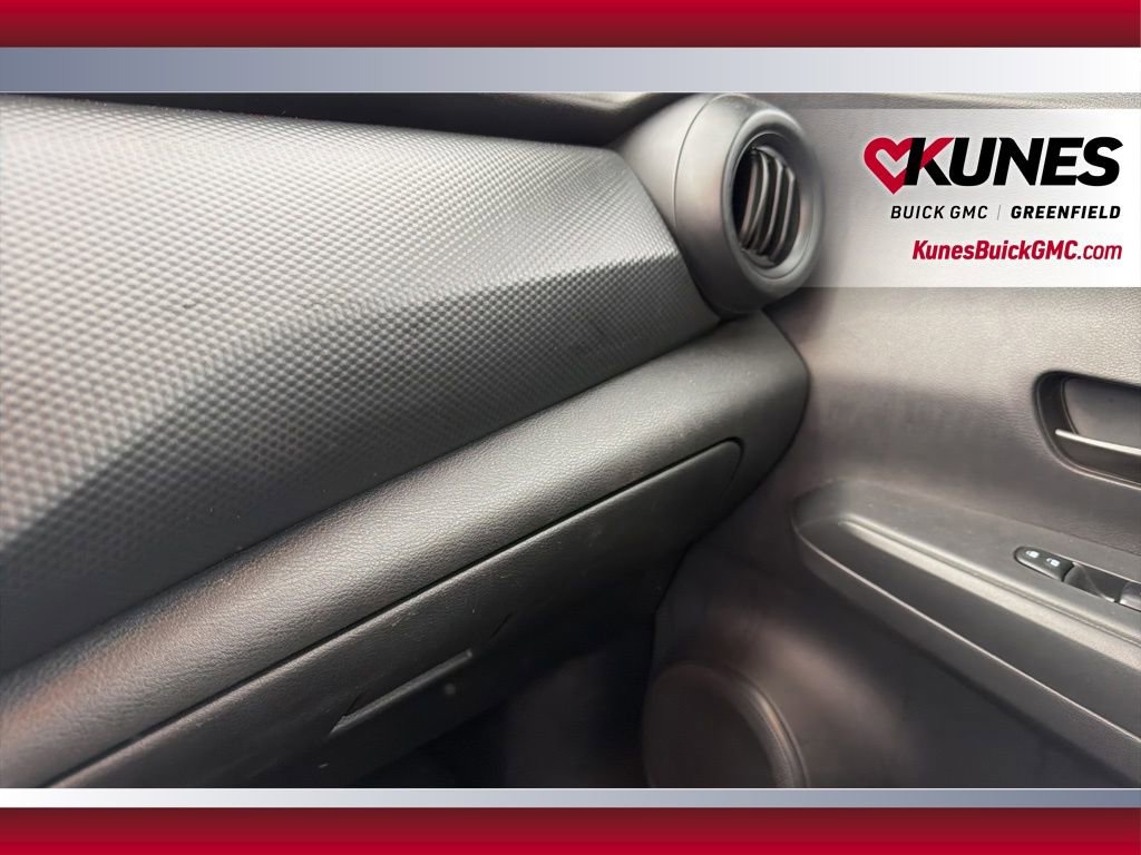 Used 2024 Nissan Kicks S image 23