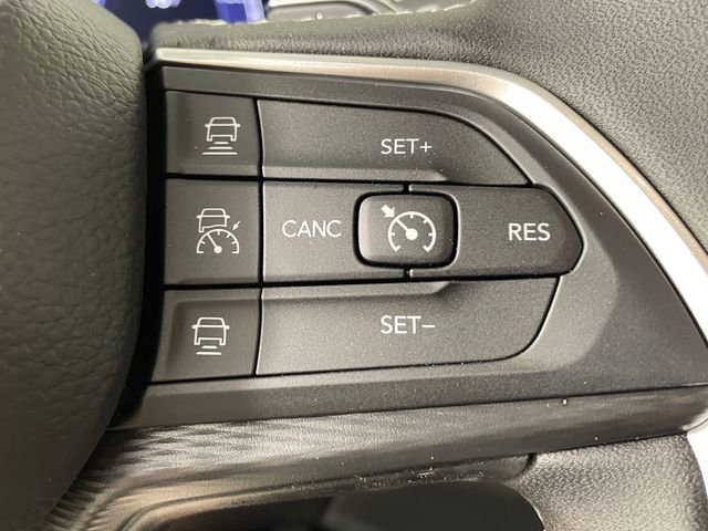 New 2025 Jeep Grand Cherokee Altitude AWD/4WD image 9