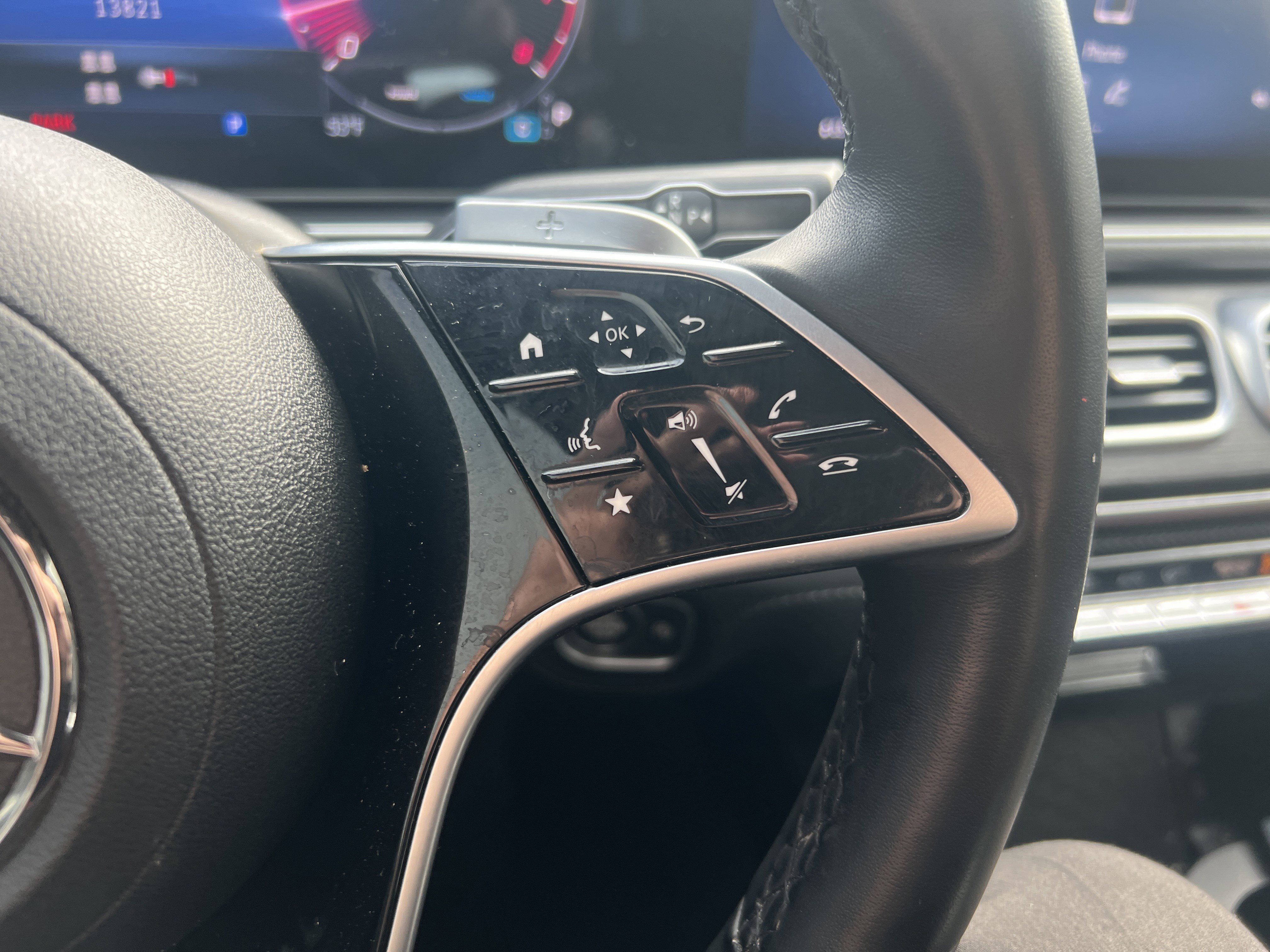 Certified 2024 Mercedes-Benz GLS 450 4MATIC image 20