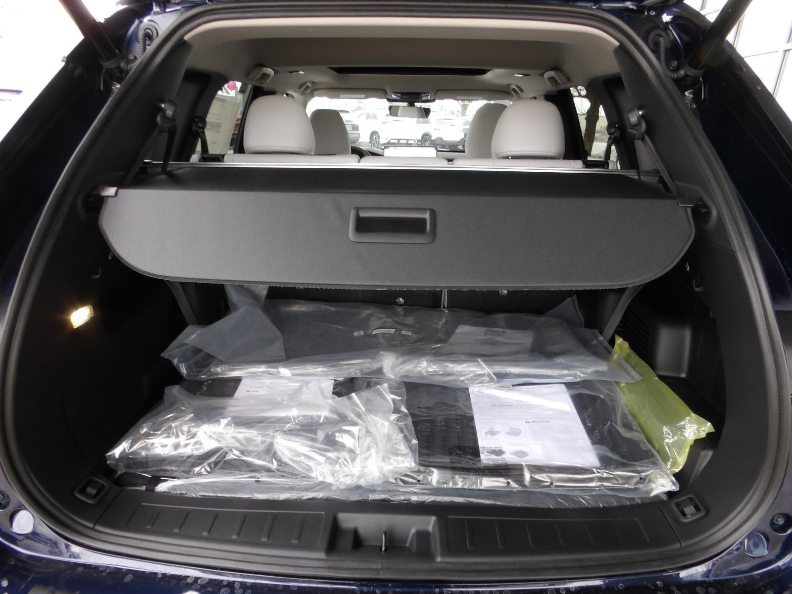 New 2026 Mitsubishi Outlander SE image 10