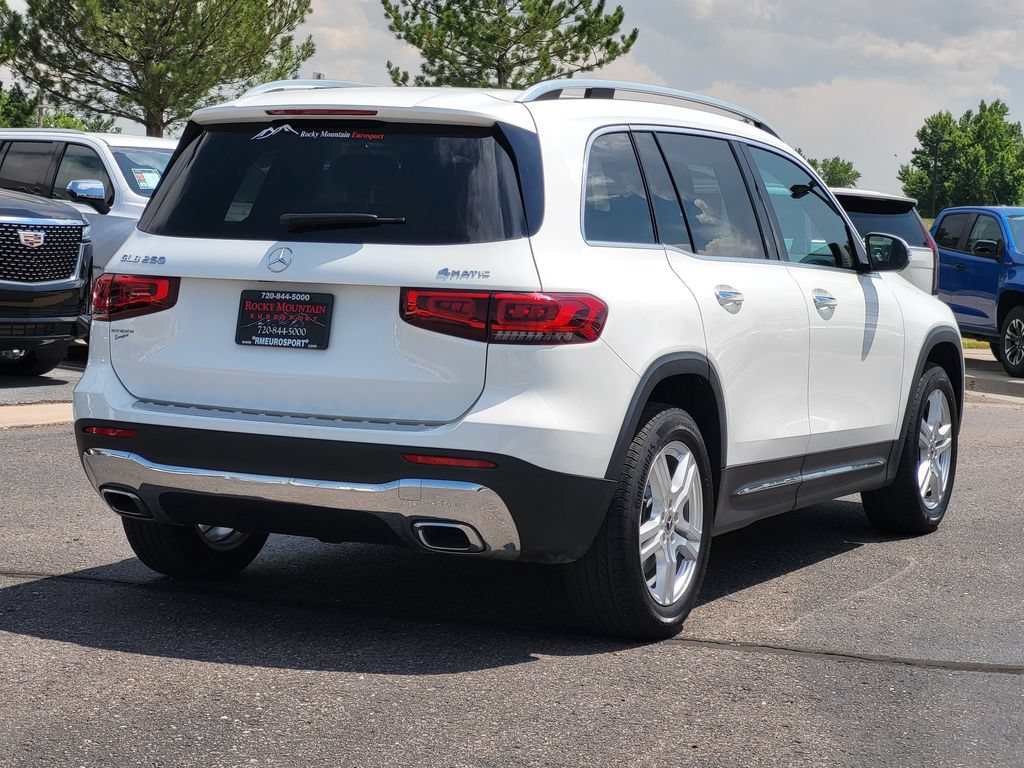 Used 2022 Mercedes-Benz GLB 250 4MATIC w/ Premium Package Lite image 4