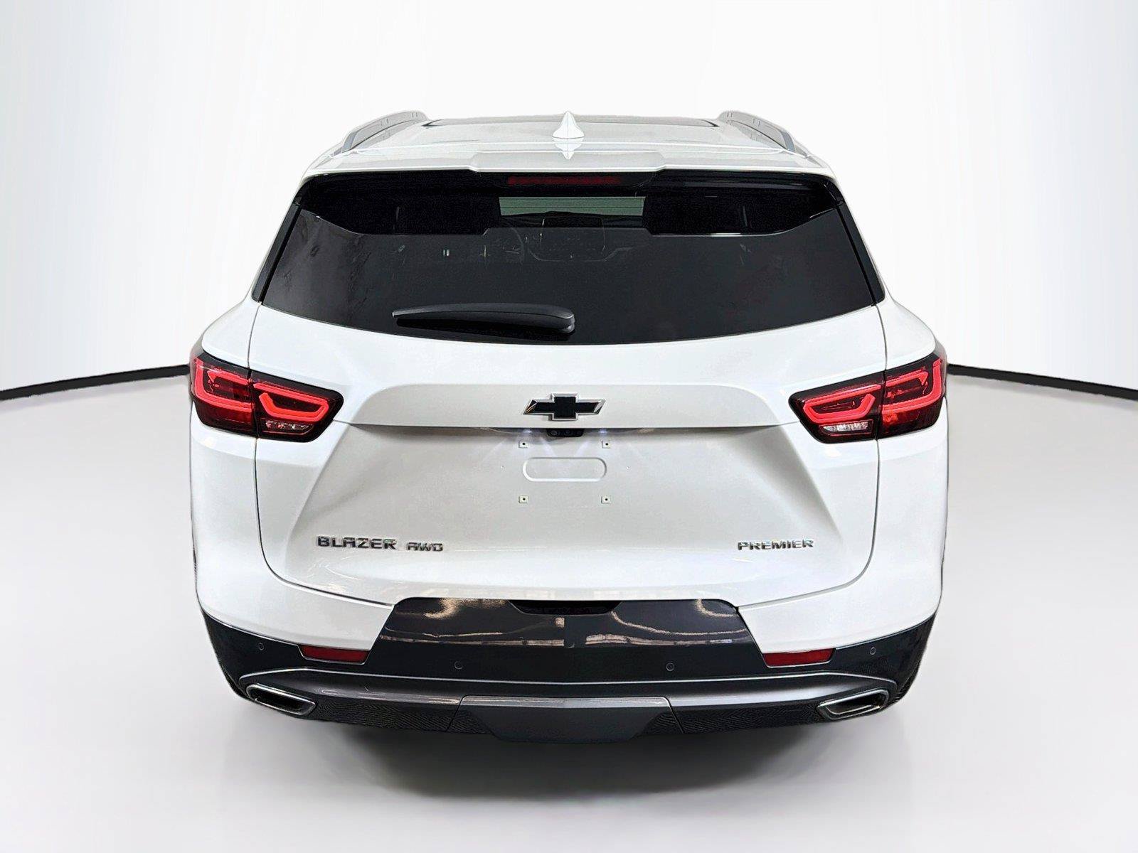 Used 2023 Chevrolet Blazer Premier w/ Driver Confidence II Package AWD/4WD image 10