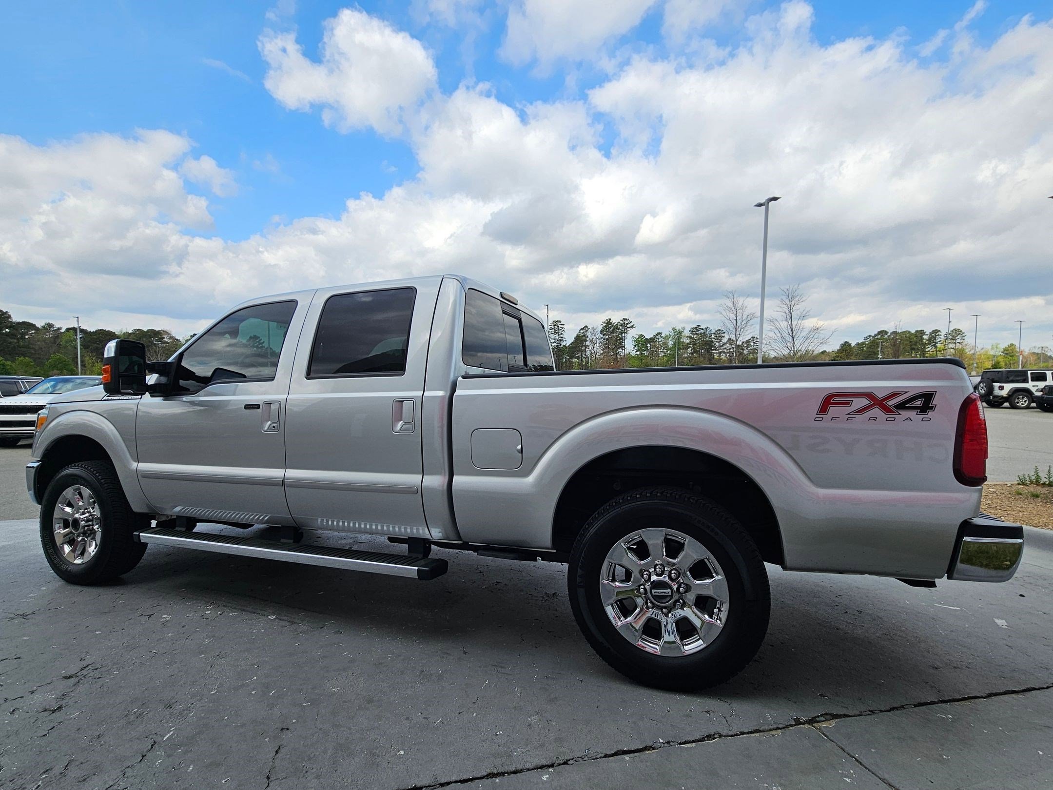Used 2015 Ford F250 Lariat w/ Lariat Ultimate Package image 5