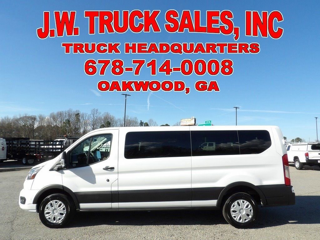 Used 2023 Ford Transit 350 XLT RWD image 2