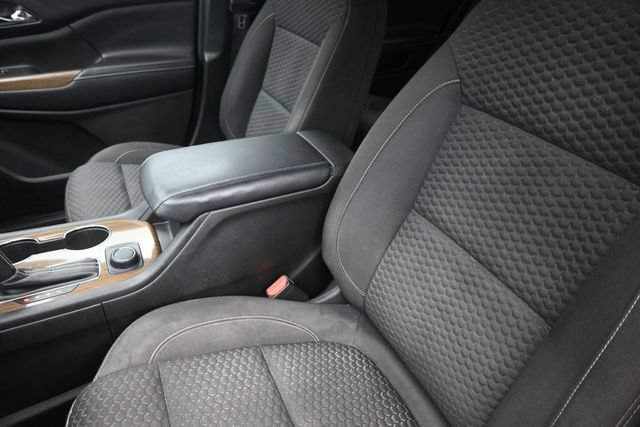 Used 2018 GMC Acadia SLE FWD image 17