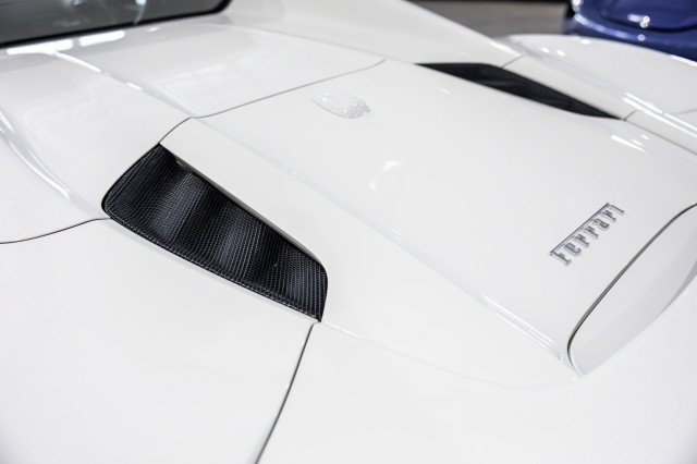 Used 2018 Ferrari 488 Spider RWD image 18