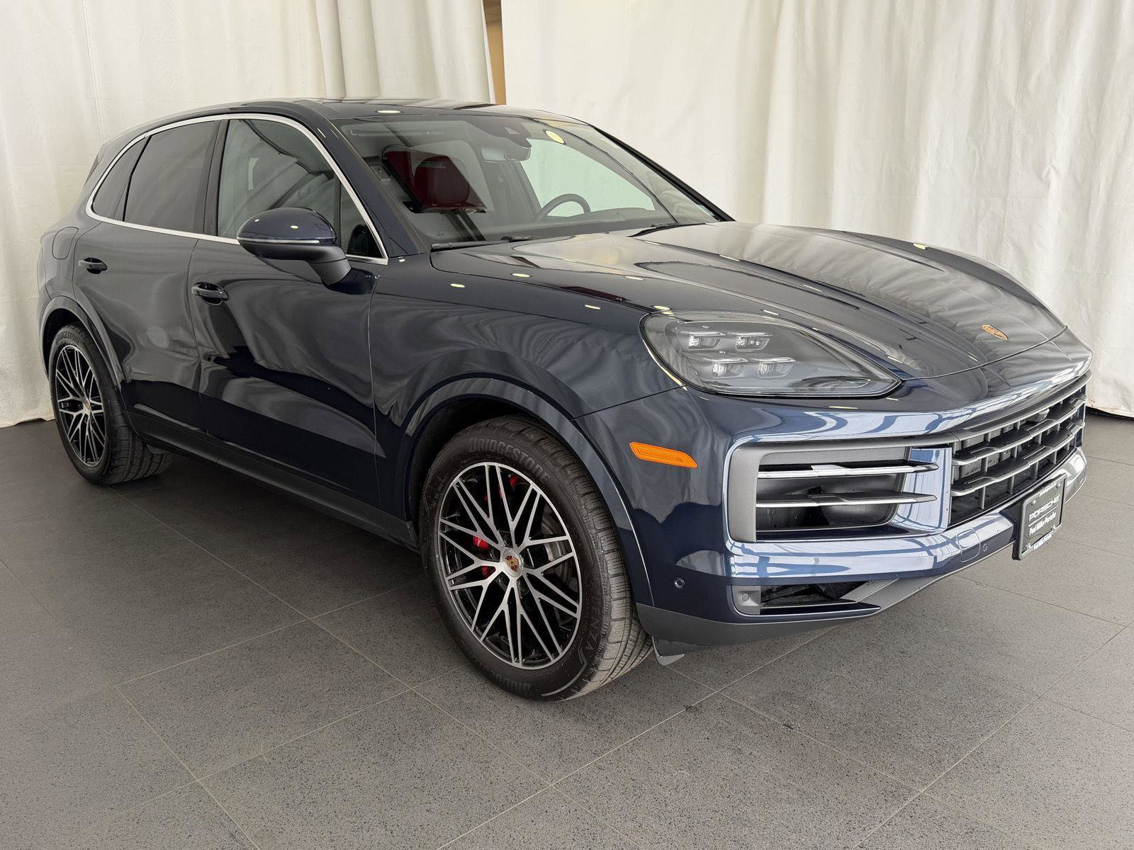 Certified 2025 Porsche Cayenne S image 7