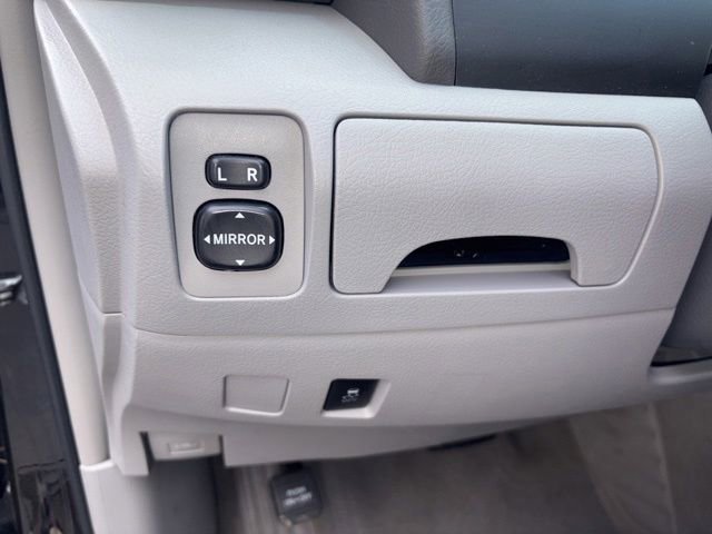 Used 2010 Toyota Camry LE FWD image 14