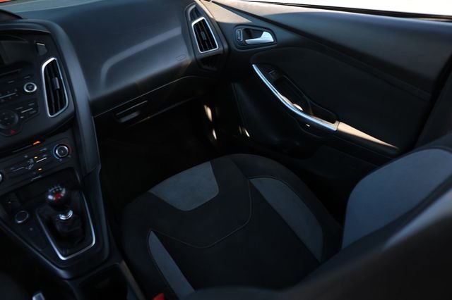 Used 2016 Ford Focus ST FWD image 27