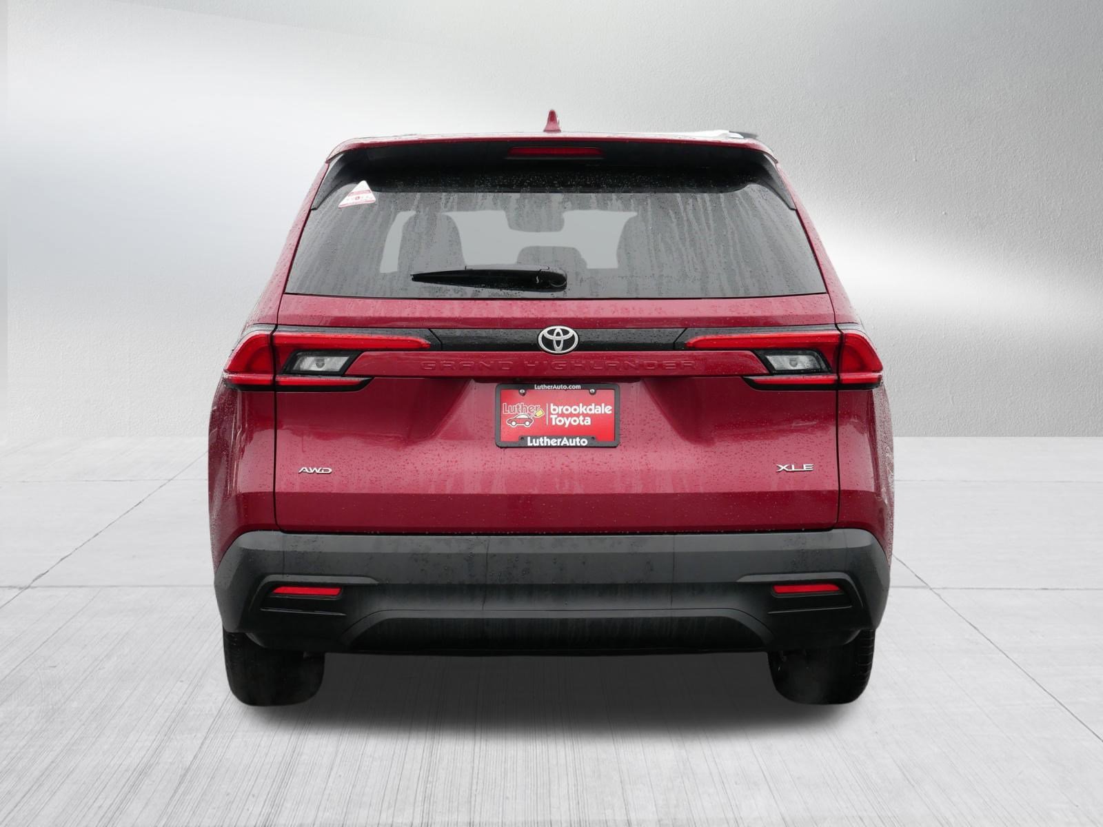 Certified 2024 Toyota Grand Highlander XLE image 6