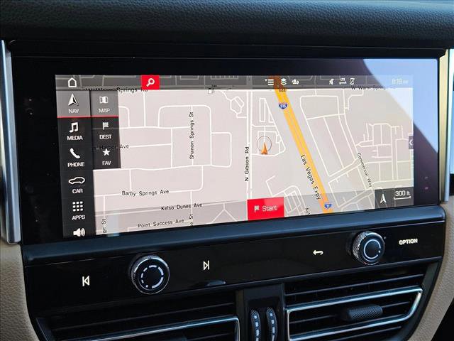 Used 2023 Porsche Macan image 13