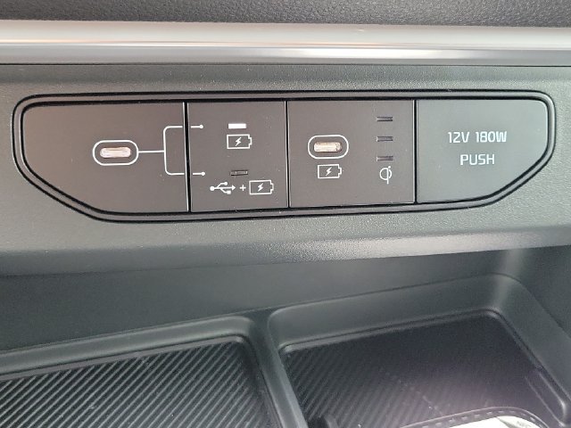 New 2027 Kia Carnival SX w/ Dark Edition Package FWD image 36
