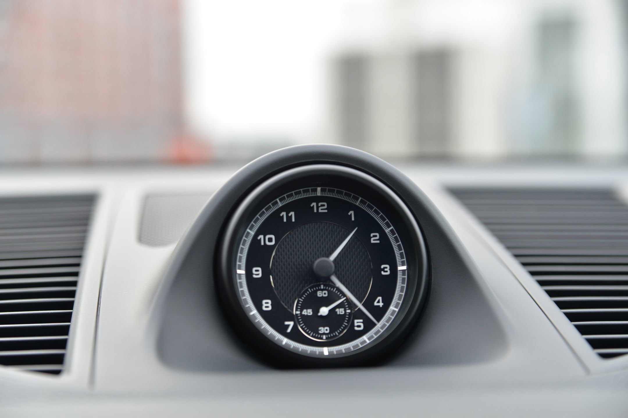 Certified 2025 Porsche Macan image 17