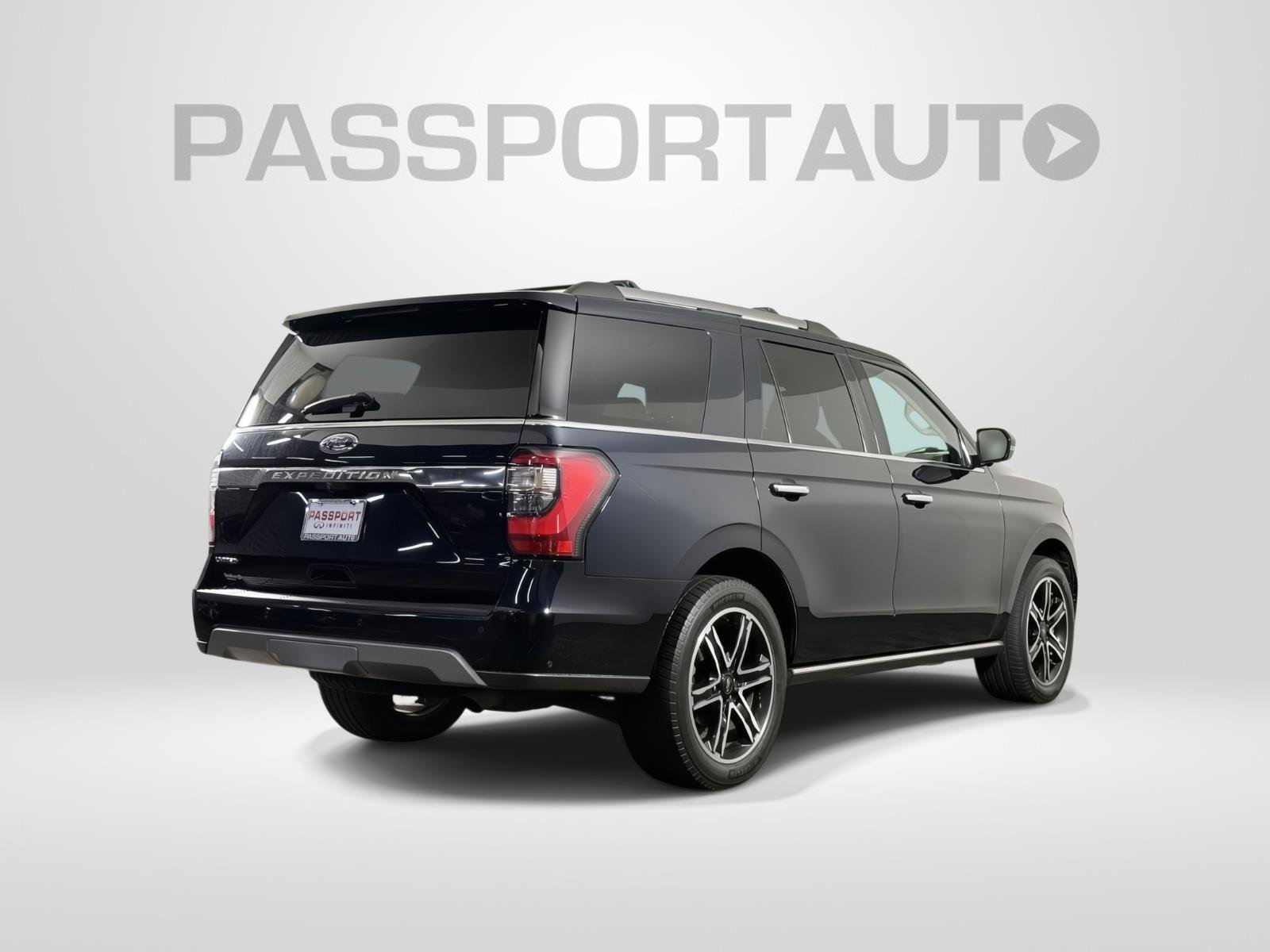 Used 2021 Ford Expedition Limited AWD/4WD image 6