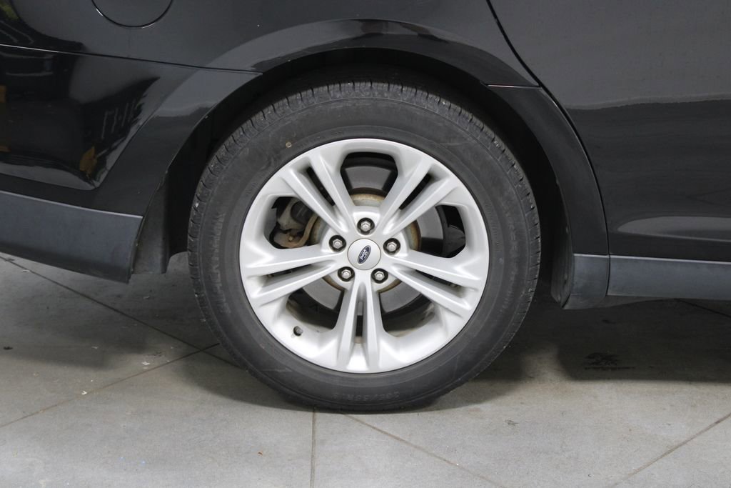 Used 2017 Ford Taurus SEL AWD/4WD image 12