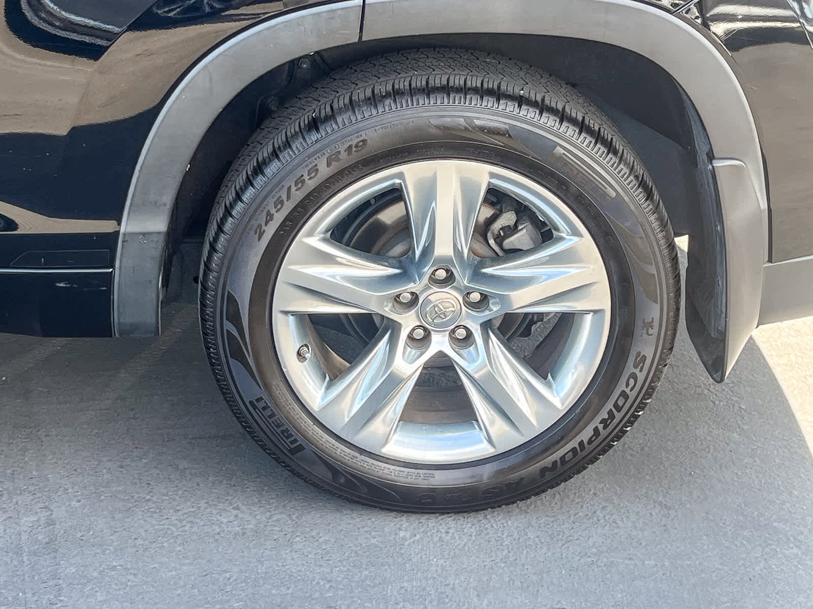 Used 2014 Toyota Highlander Limited Platinum image 10