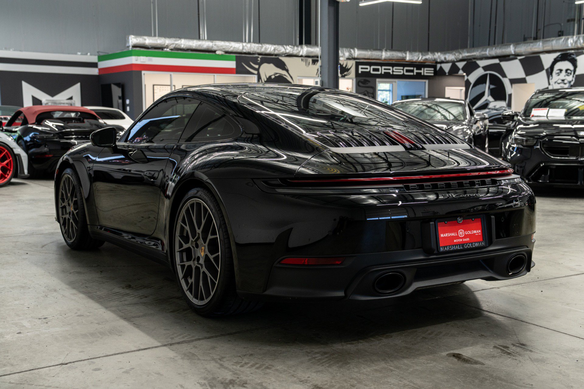 Used 2025 Porsche 911 Carrera RWD image 6