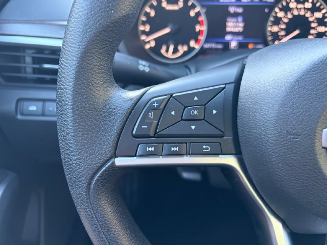 Used 2024 Nissan Altima 2.5 SV FWD image 15