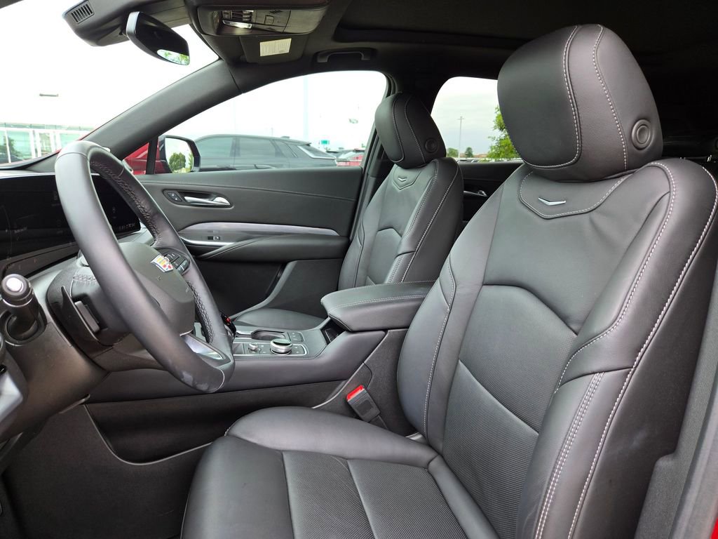 Certified 2024 Cadillac XT4 Premium Luxury image 28