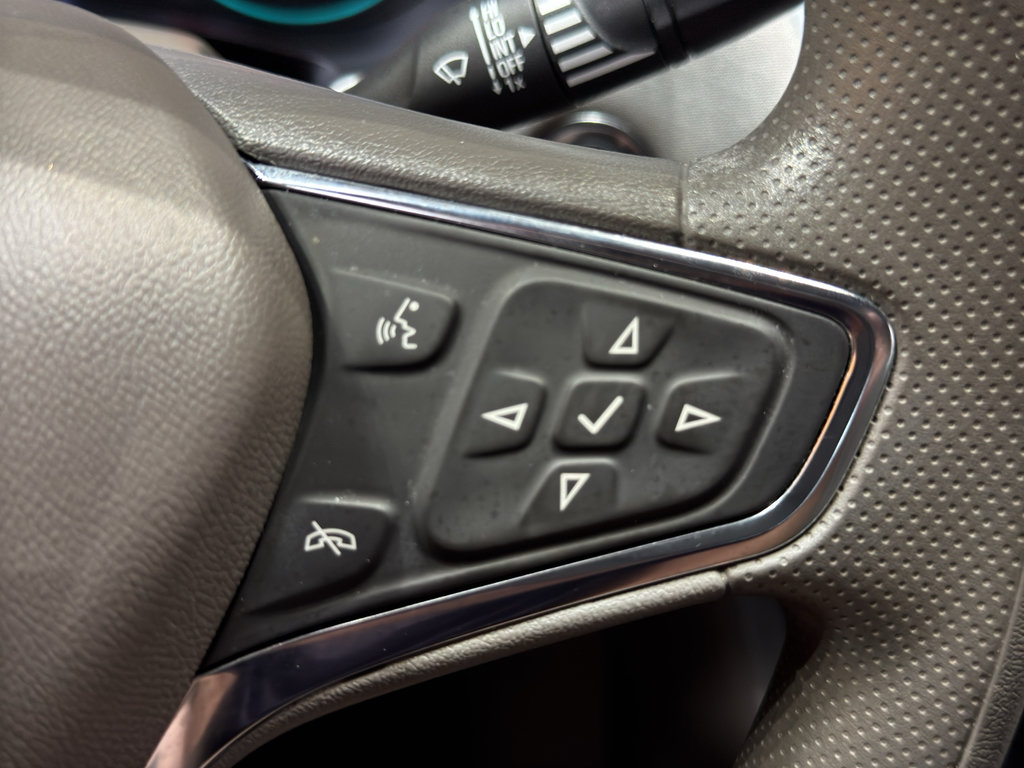 Used 2024 Chevrolet Malibu LT FWD image 24