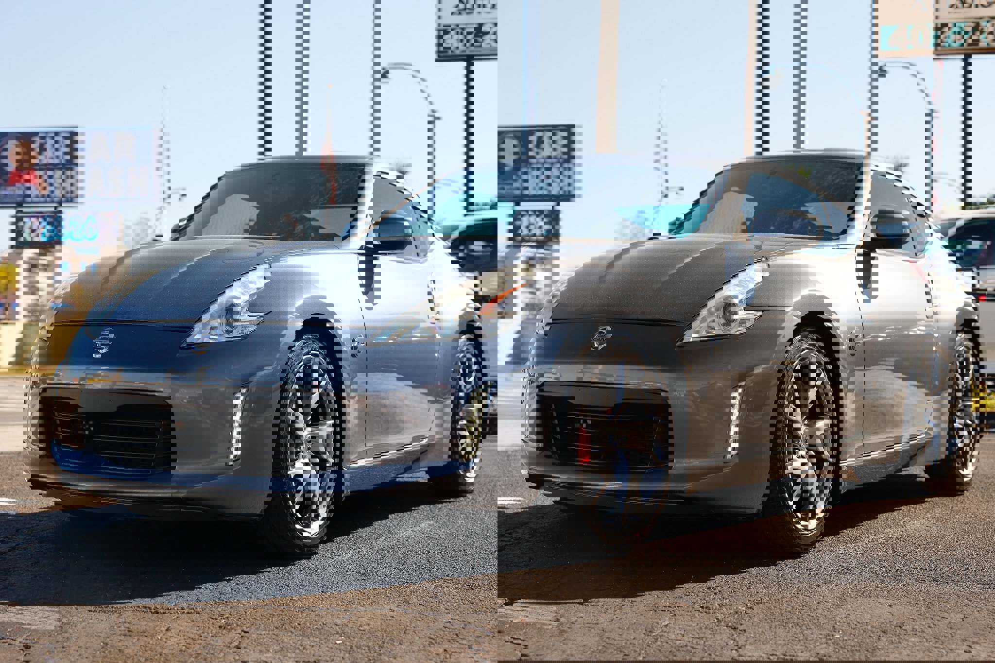 Used 2014 Nissan 370Z Touring w/ Sport Package image 4