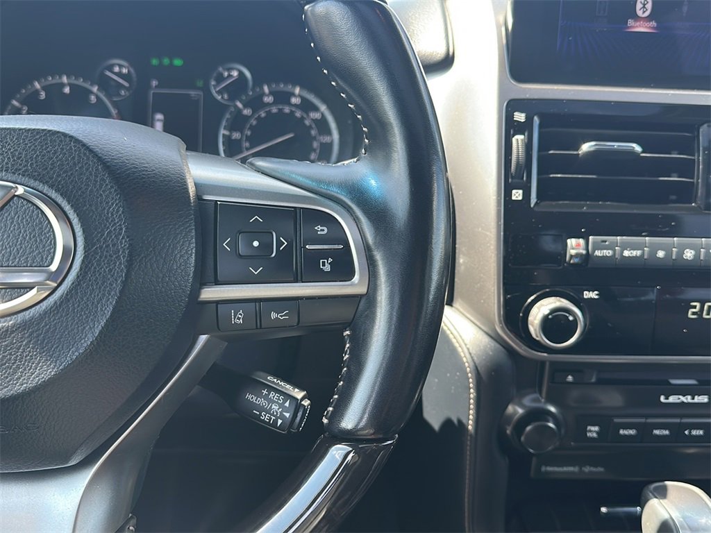 Used 2023 Lexus GX 460 Premium w/ Premium Package image 14