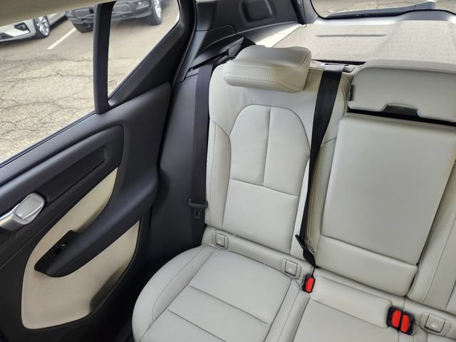 New 2026 Volvo XC40 B5 Plus w/ Protection Package Premier AWD/4WD image 13