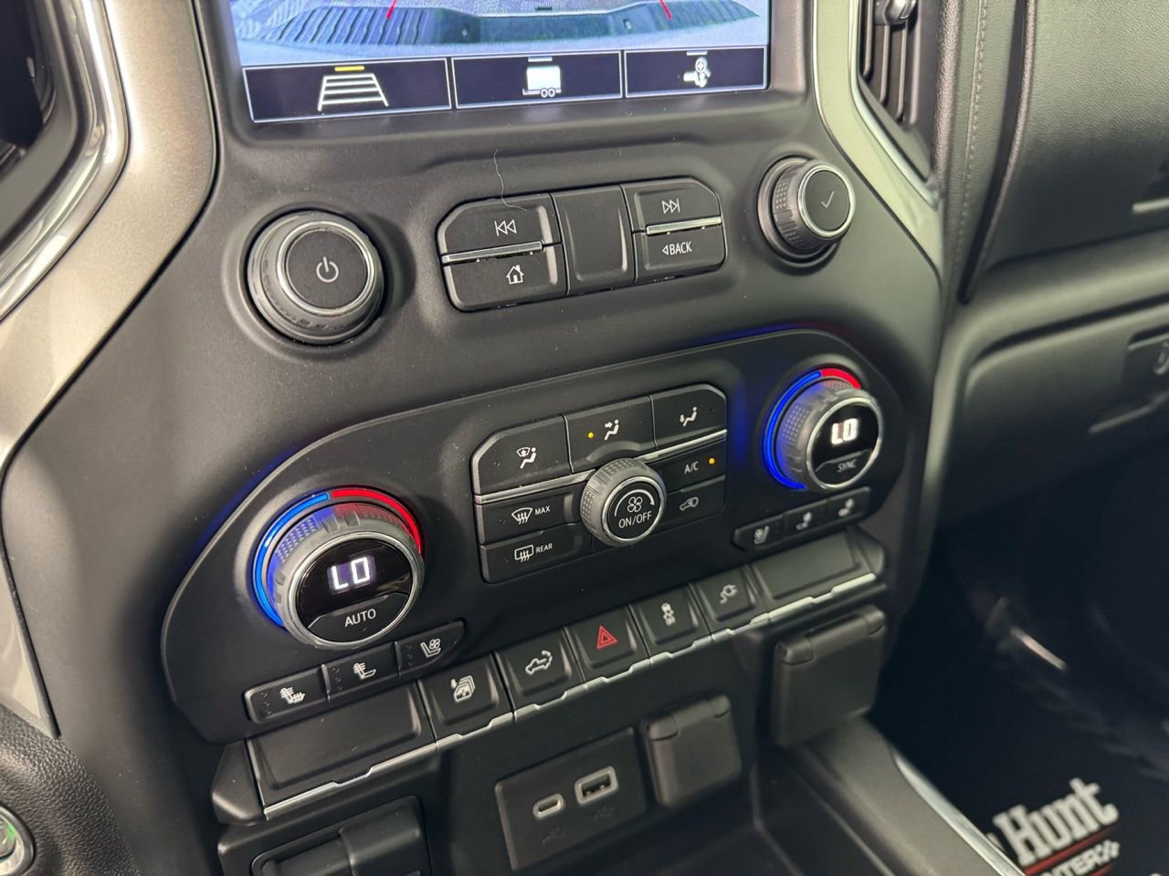 Used 2020 Chevrolet Silverado 2500 LTZ w/ LTZ Convenience Package image 21