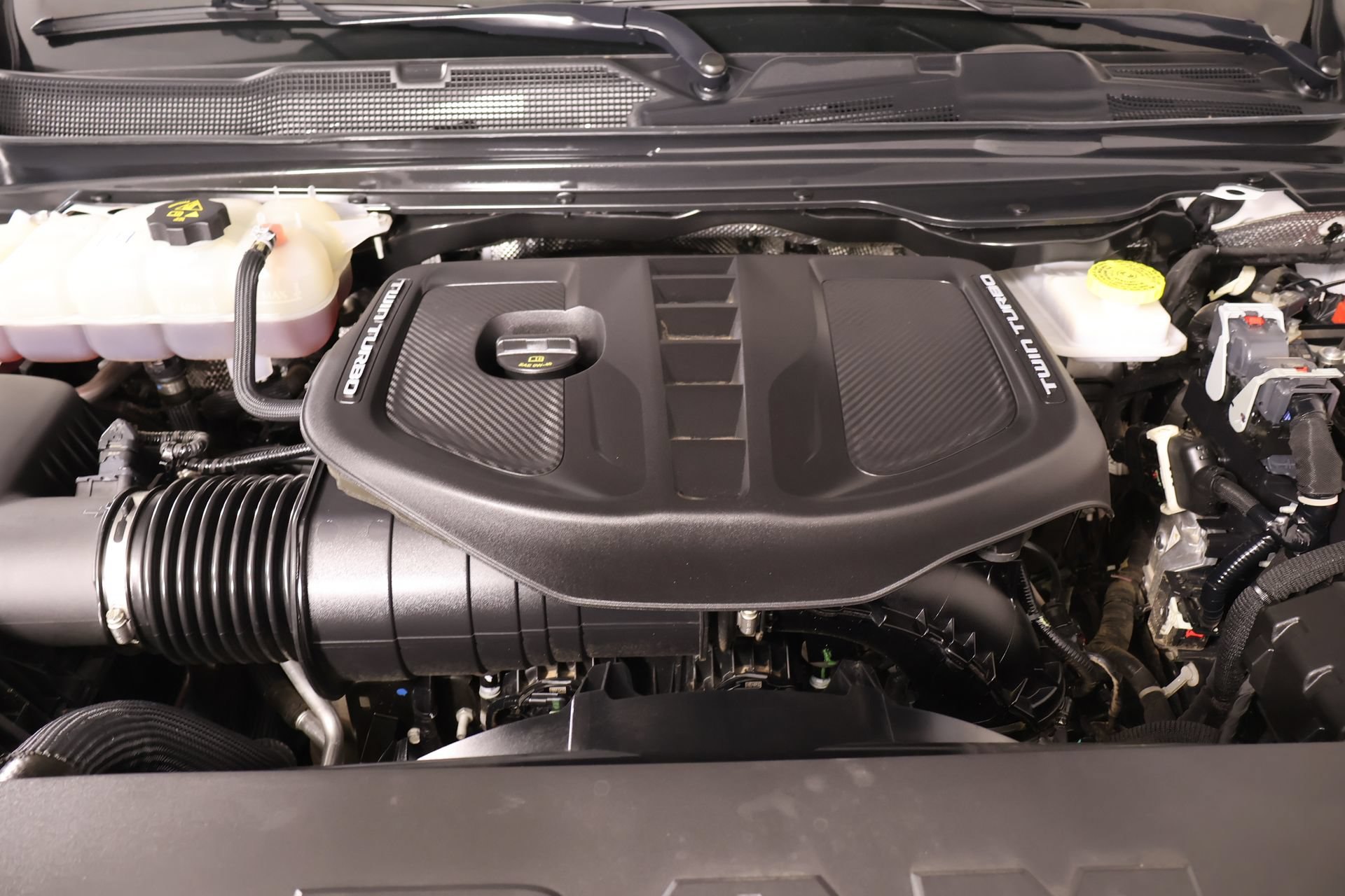 Used 2025 RAM 1500 Limited AWD/4WD image 21