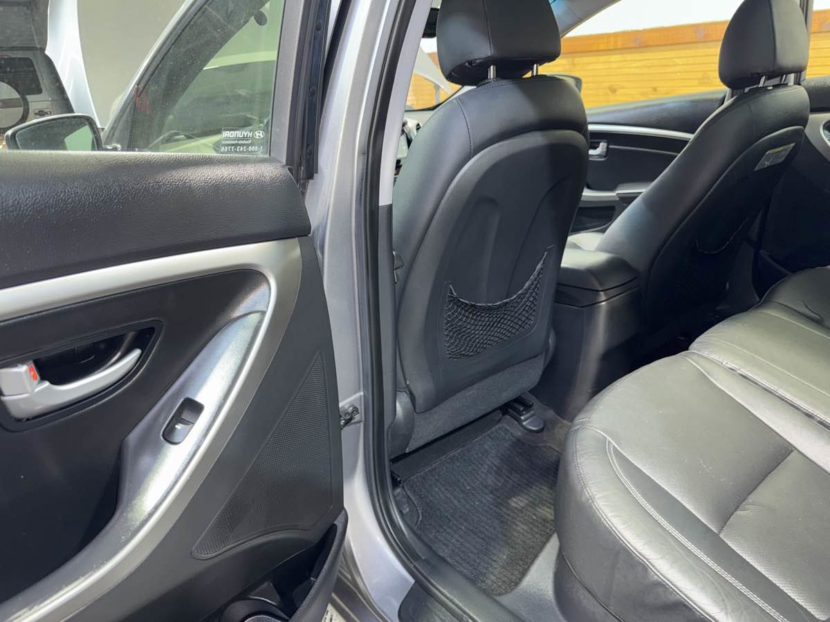 Used 2013 Hyundai Elantra GT w/ Style Pkg image 22