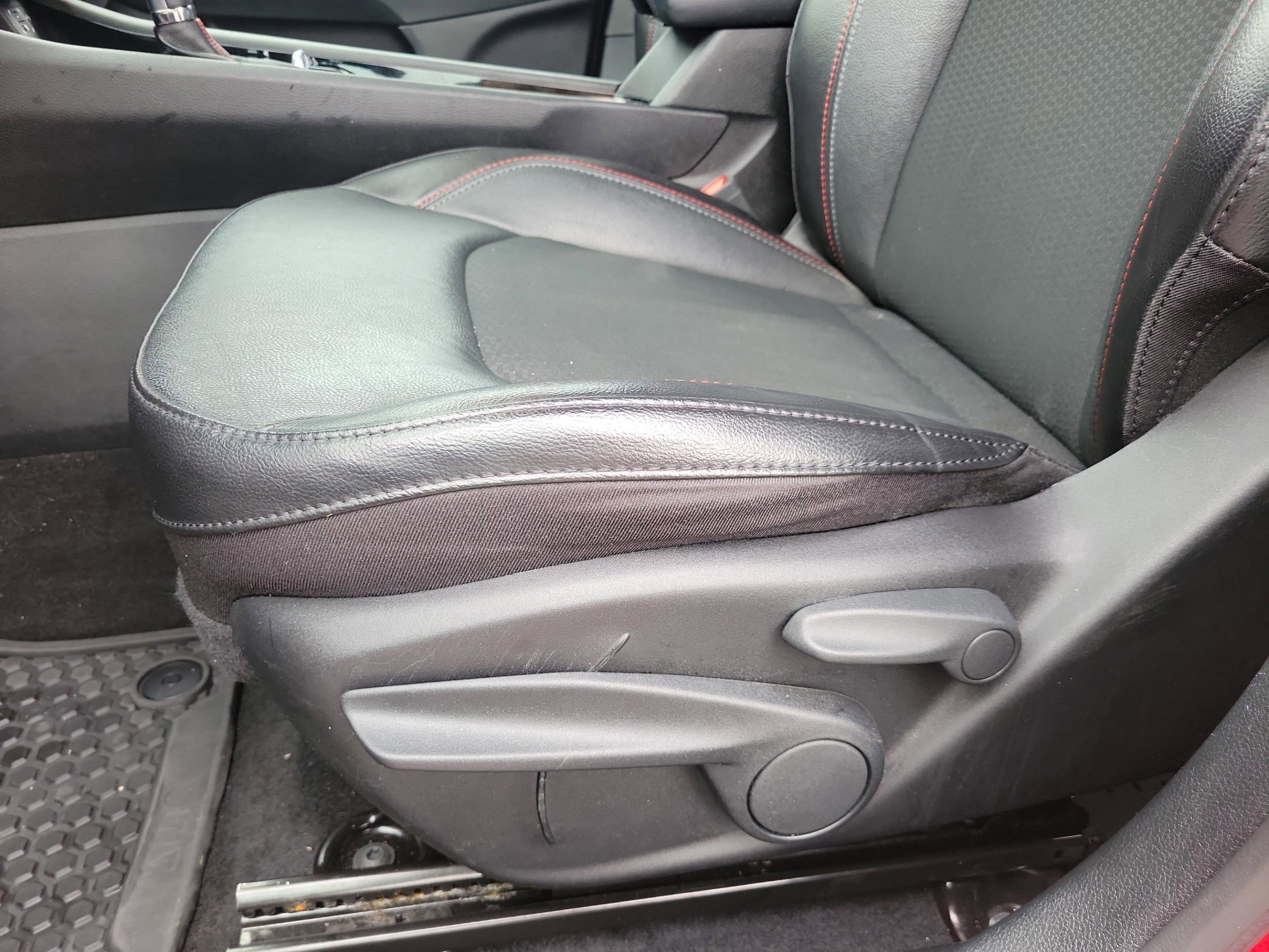 Used 2023 Jeep Compass Trailhawk image 16