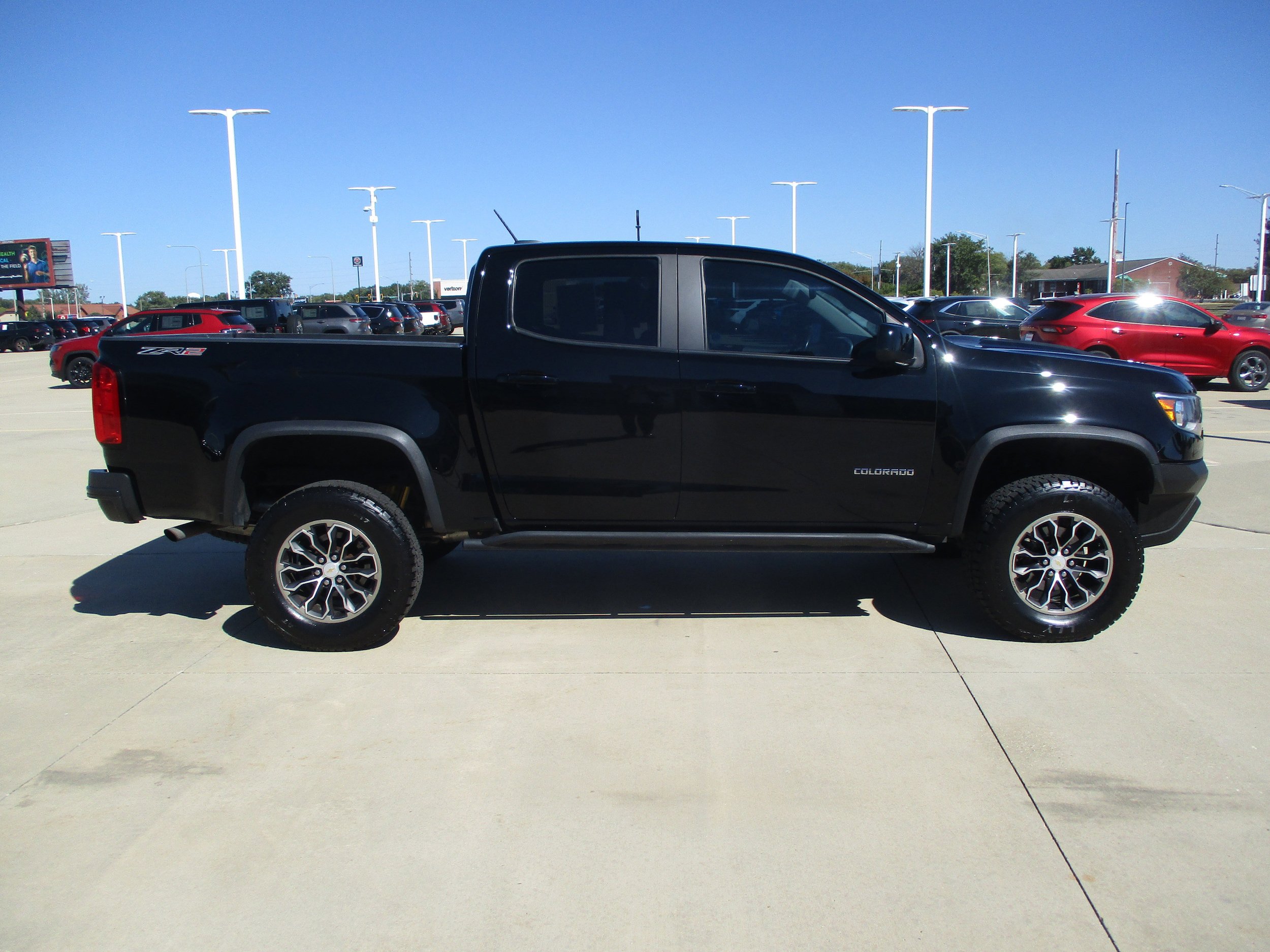 Used 2018 Chevrolet Colorado ZR2 AWD/4WD image 8