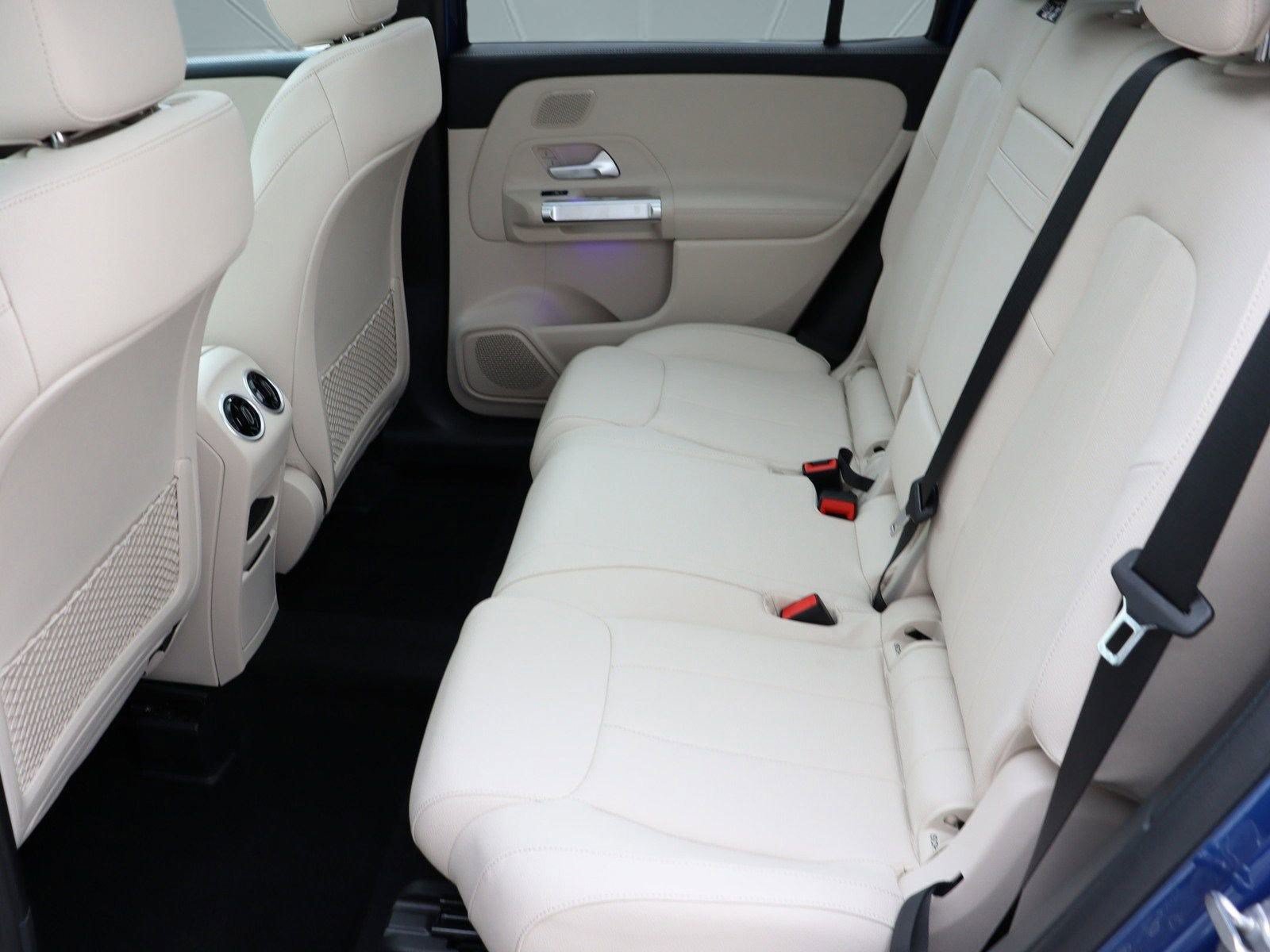 Used 2025 Mercedes-Benz GLB 250 image 13
