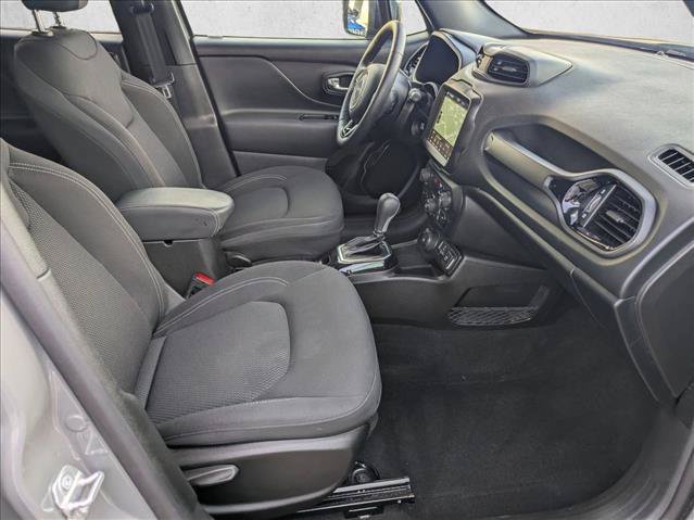 Used 2022 Jeep Renegade Altitude w/ Sun/Sound Group AWD/4WD image 21