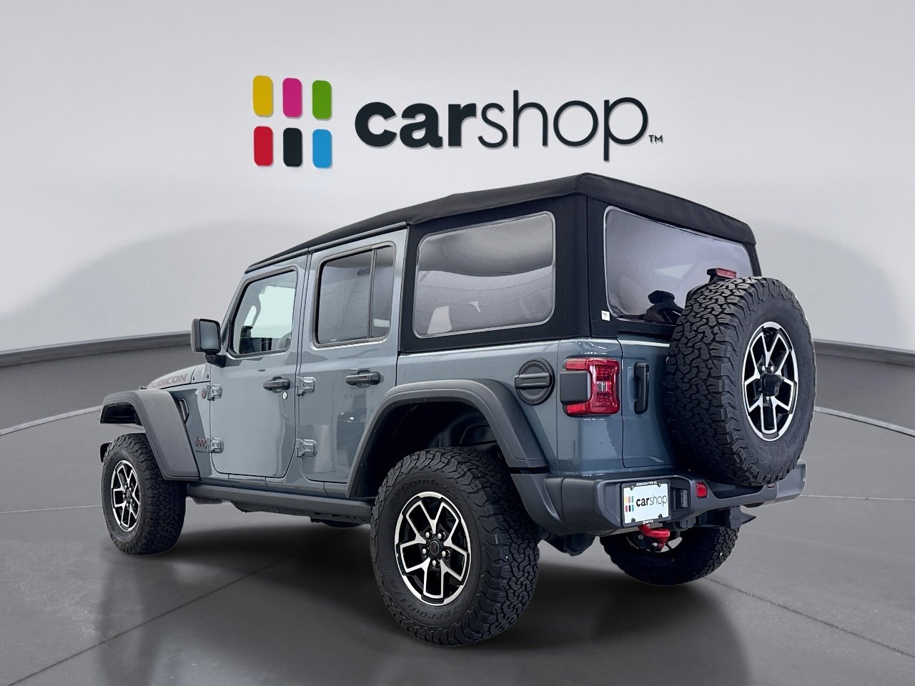 Used 2024 Jeep Wrangler Rubicon w/ Technology Group image 3