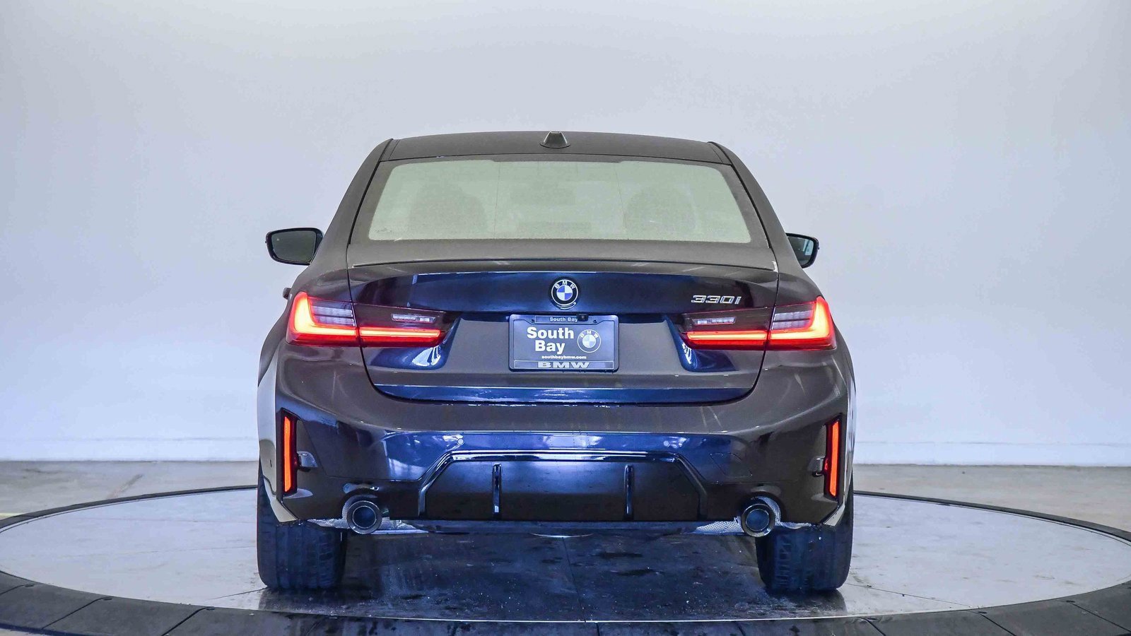 New 2026 BMW 330i Sedan w/ M Sport Package image 3