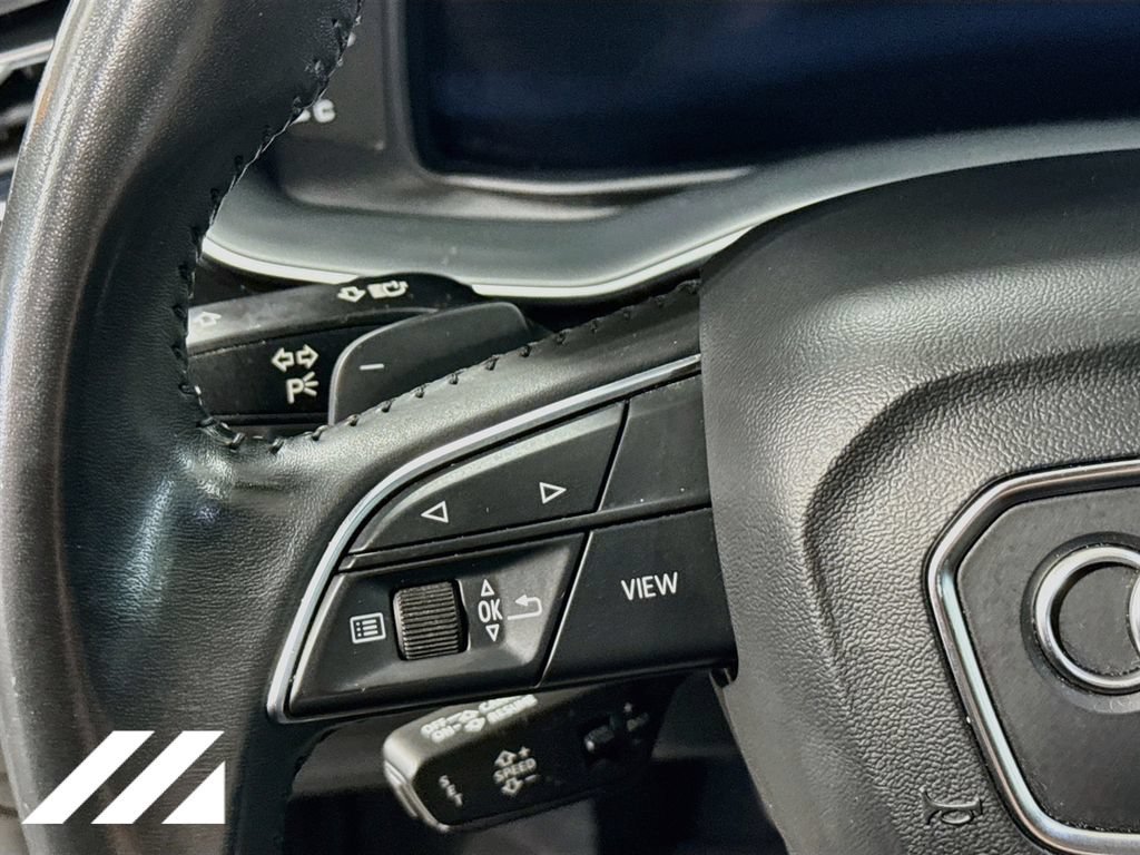 Used 2019 Audi Q8 Prestige w/ Luxury Package AWD/4WD image 11