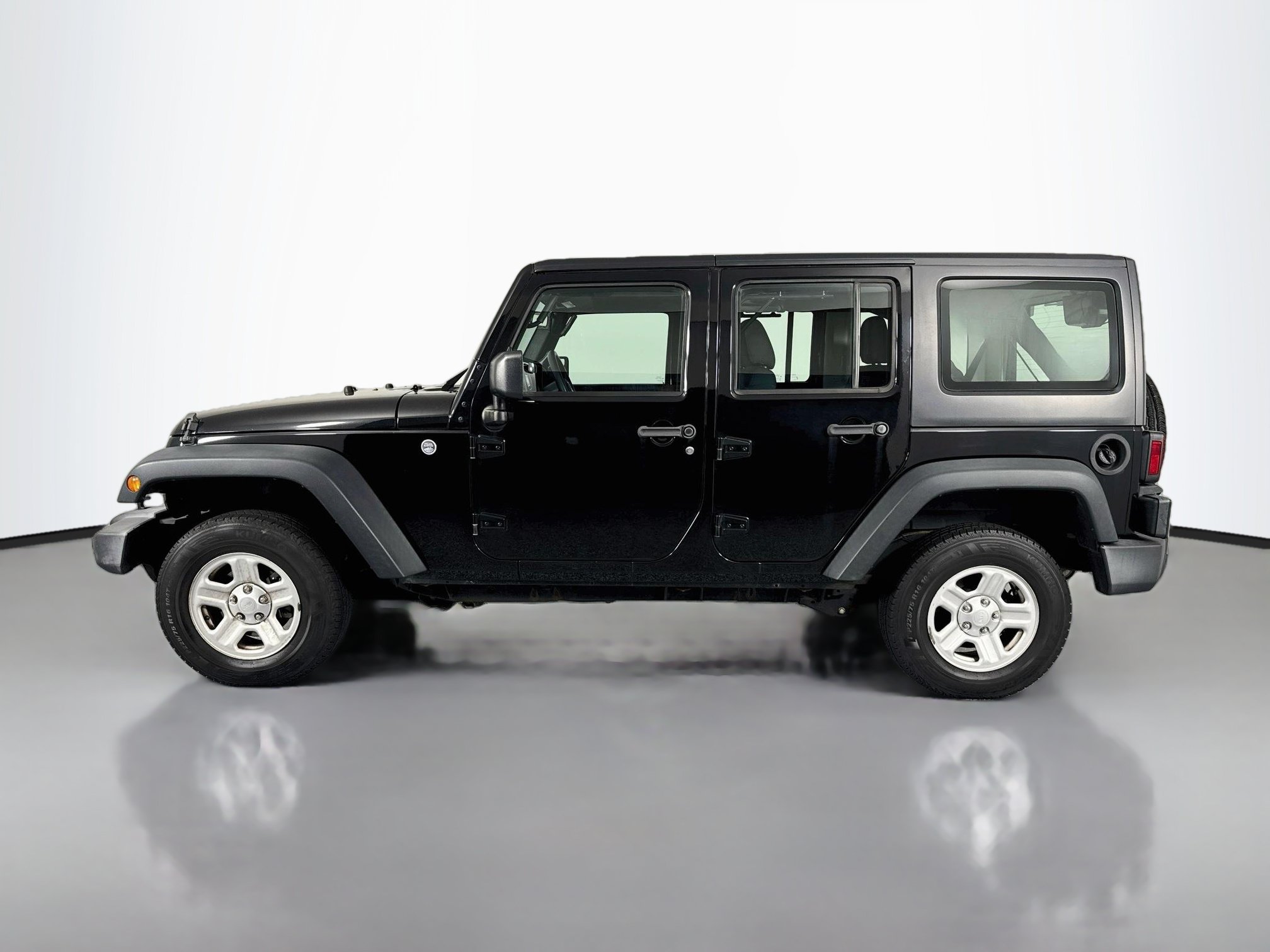 Used 2016 Jeep Wrangler Unlimited Sport AWD/4WD image 8