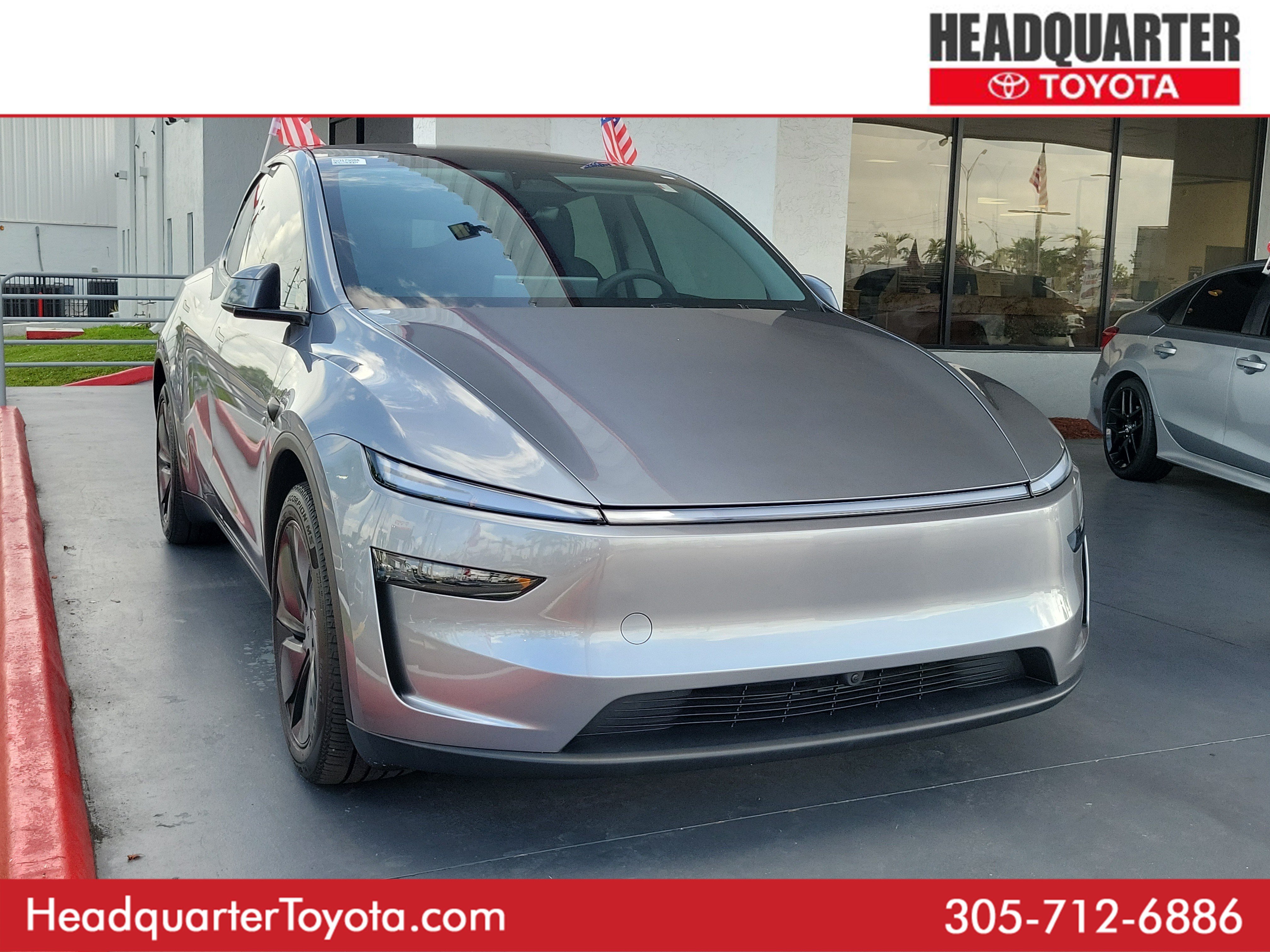 Used 2026 Tesla Model Y AWD image 1