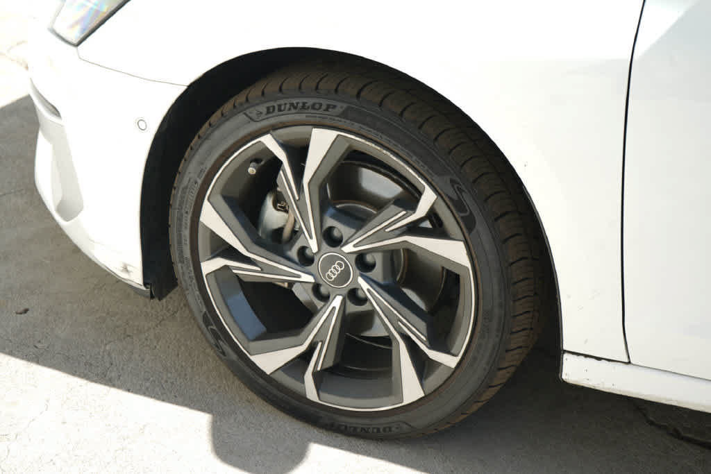 Used 2022 Audi A3 2.0T Premium FWD image 11