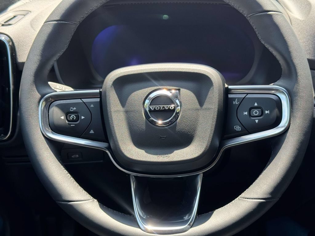 Used 2023 Volvo C40 P8 Recharge Ultimate AWD/4WD image 23