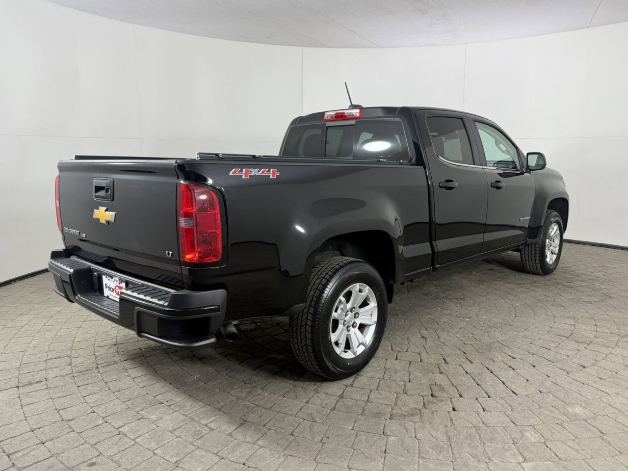 Used 2018 Chevrolet Colorado LT w/ LT Convenience Package image 9