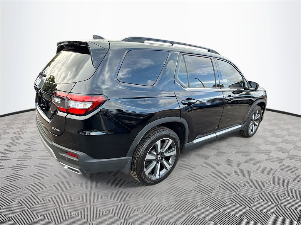 Used 2025 Honda Pilot Elite image 8