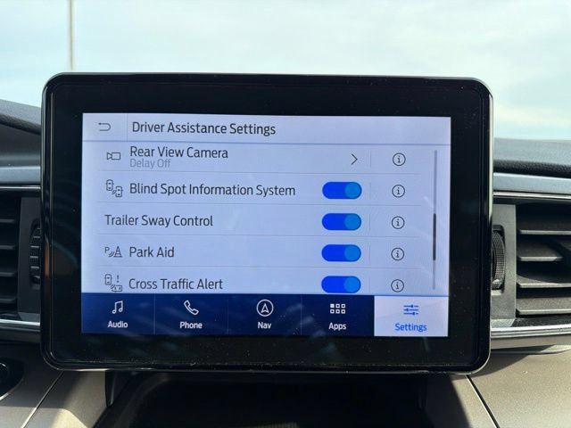 Used 2024 Ford Explorer XLT w/ Equipment Group 202A AWD/4WD image 38