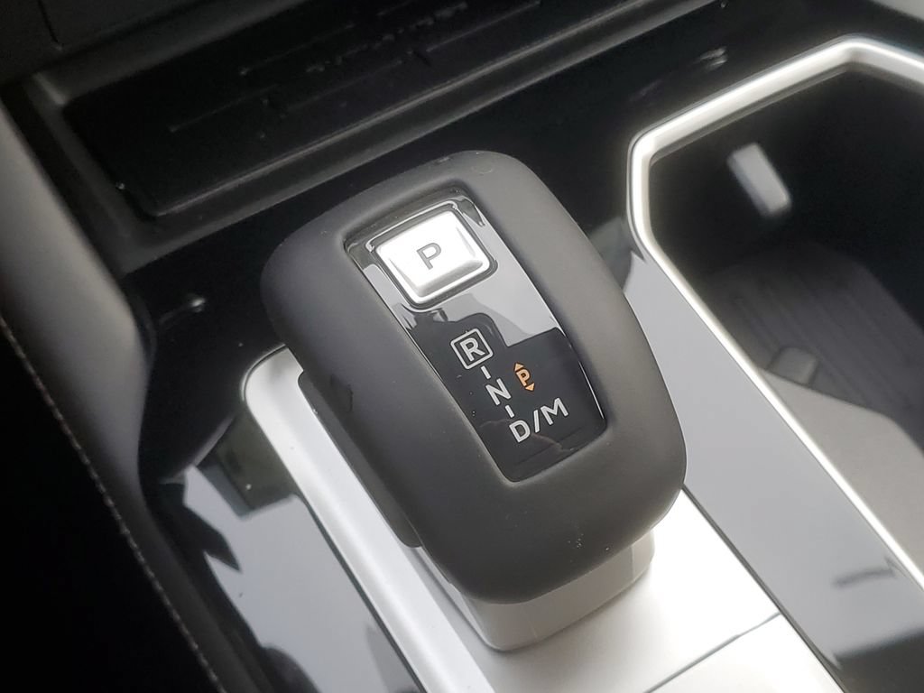 New 2026 Mitsubishi Outlander LE AWD/4WD image 21