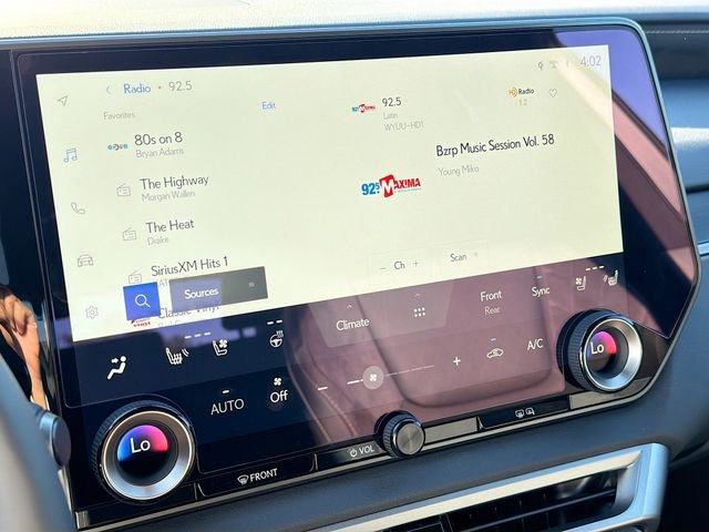 New 2026 Lexus RX 450h AWD image 34