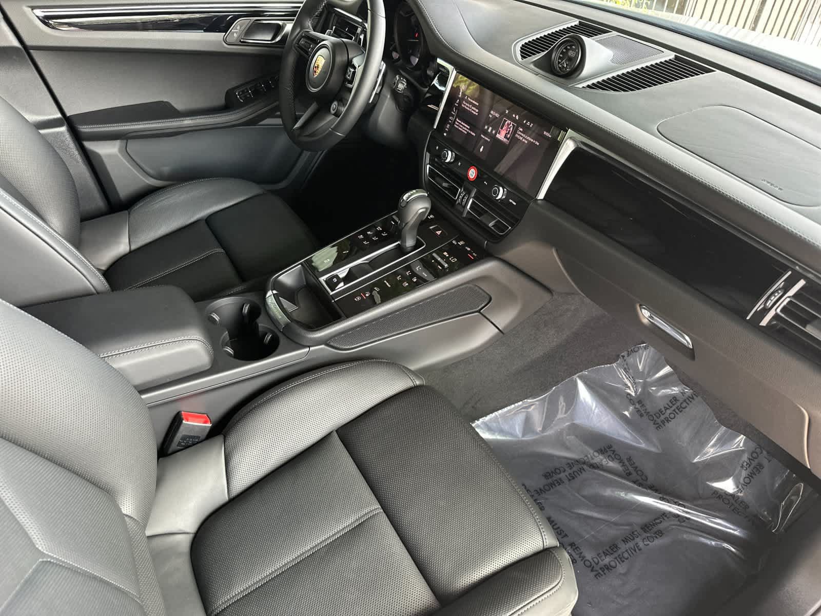 New 2026 Porsche Macan Turbo AWD/4WD image 17